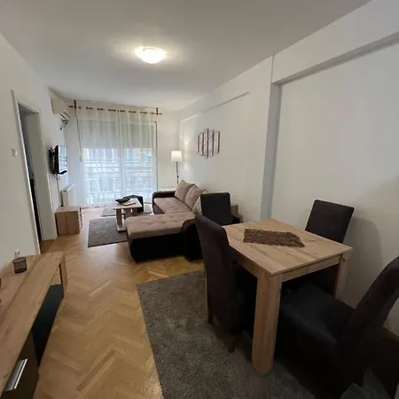 Apartment Dostojevski Novi Sad Exterior photo